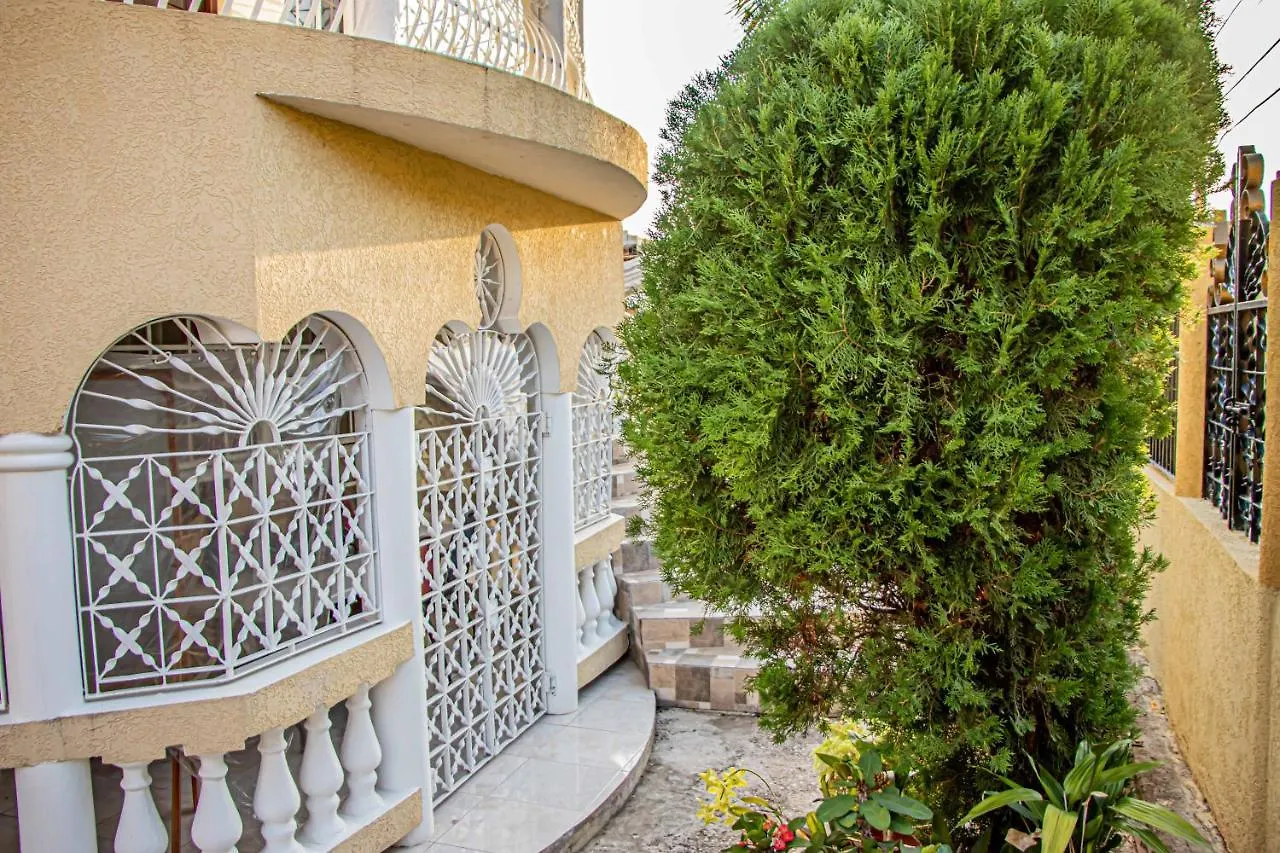 Carnation 156 Apartment Montego Bay