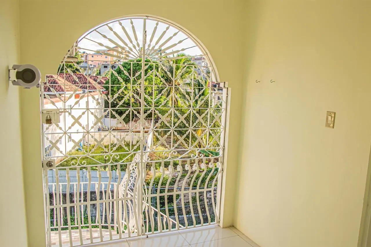 Carnation 156 Apartment Montego Bay